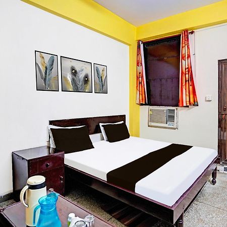 Hotel O Raj Mahal Канпур Экстерьер фото