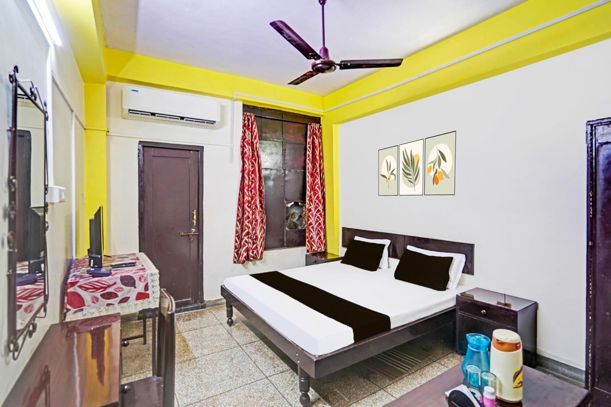 Hotel O Raj Mahal Канпур Экстерьер фото