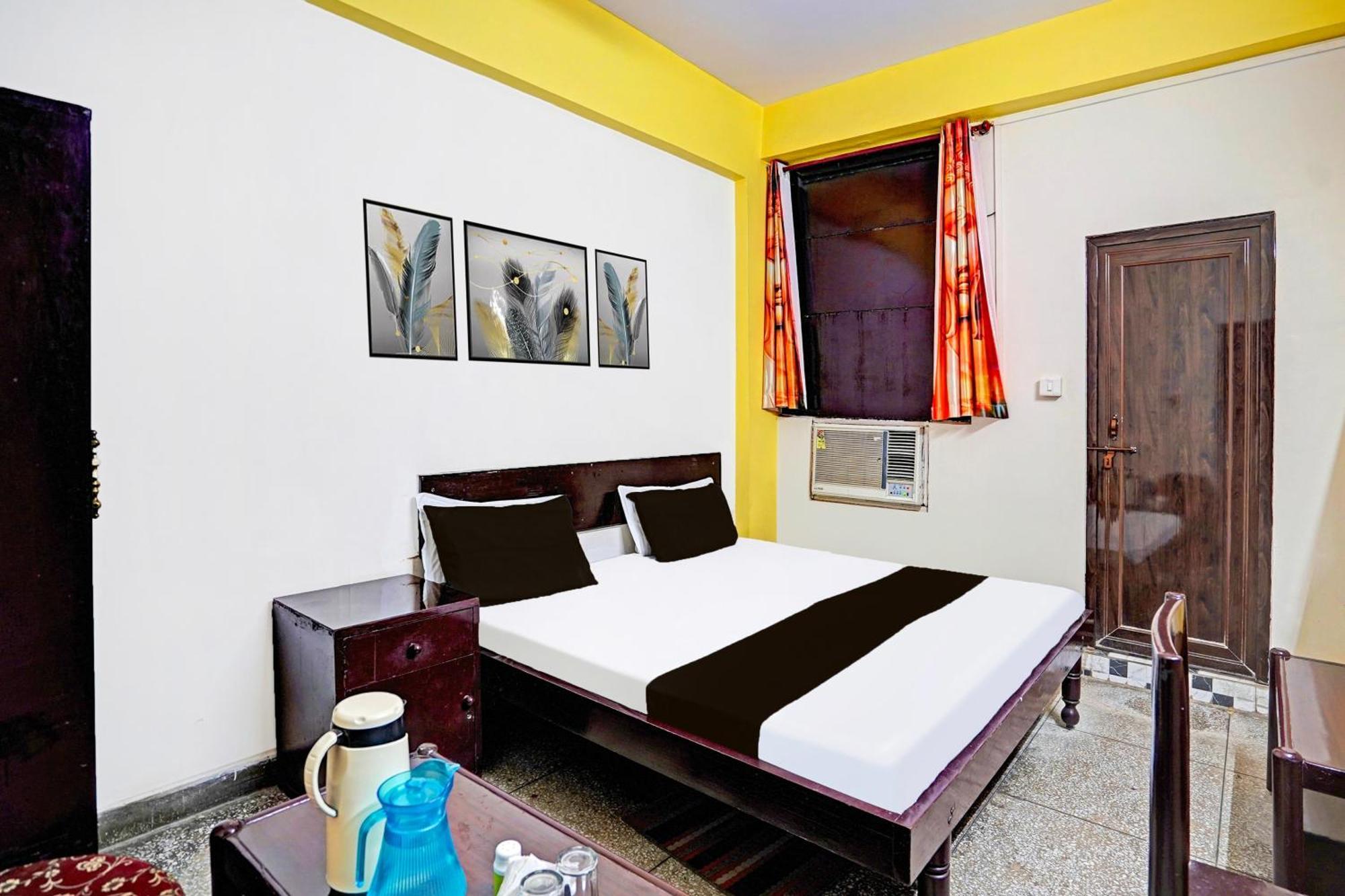 Hotel O Raj Mahal Канпур Экстерьер фото